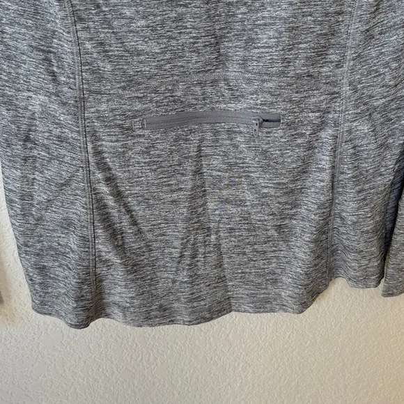 Athleta Long Sleeve Top Zip Up Henely Gray size Small - Picture 8 of 13